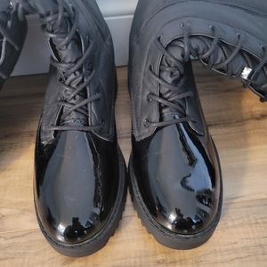 Aldo,  Ladies Black patent leather faux fur winter boot, size 10